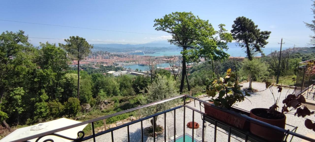 Agriturismo Belvedere 9 La Spezia Bagian luar foto